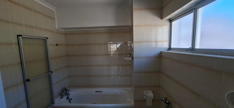 To Let 2 Bedroom Property for Rent in Sea Point Western Cape